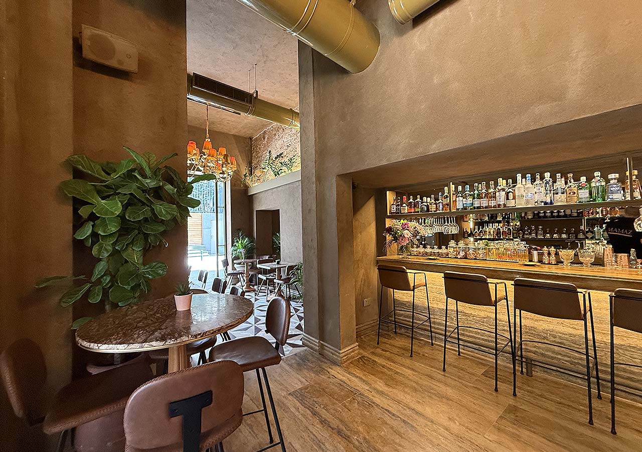 SIP Cafe and Bar Lost Ashrafieh Hotel